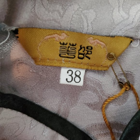 Dress - Picture 8 of 8